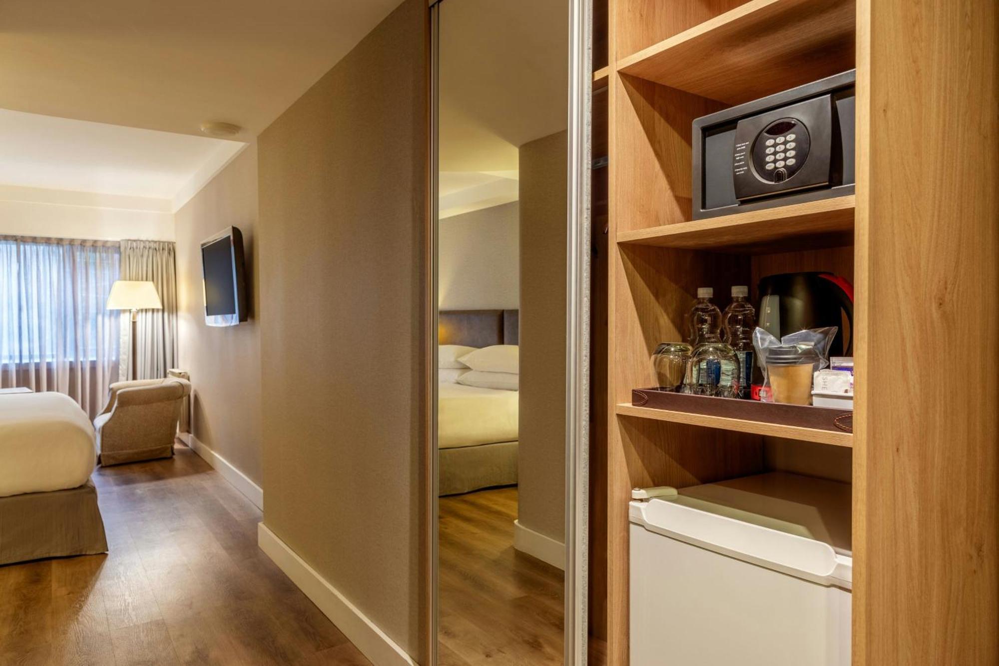 Sheraton Hotel 4*